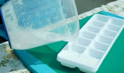Pour into ice cube trays